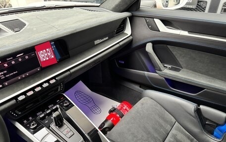 Porsche 911, 2024 год, 49 000 000 рублей, 25 фотография
