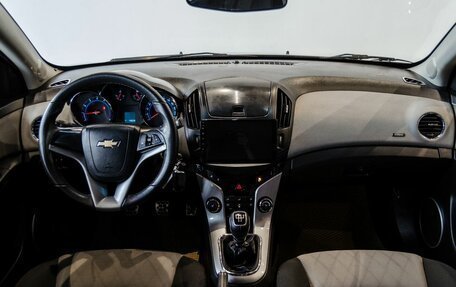 Chevrolet Cruze II, 2013 год, 700 000 рублей, 12 фотография