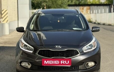 KIA cee'd III, 2013 год, 985 000 рублей, 2 фотография