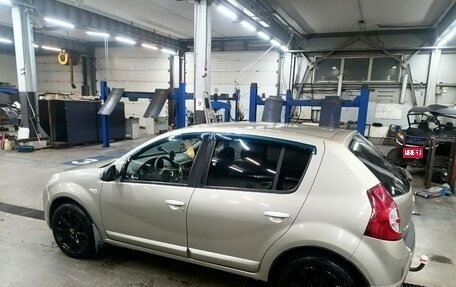 Renault Sandero I, 2012 год, 580 000 рублей, 1 фотография