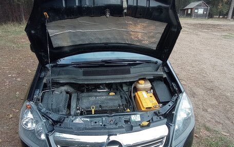 Opel Zafira B, 2012 год, 865 000 рублей, 5 фотография