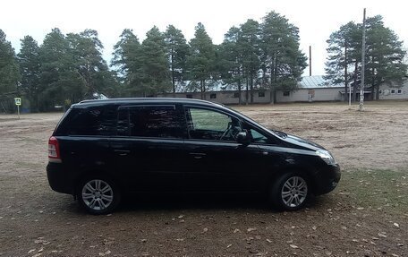 Opel Zafira B, 2012 год, 865 000 рублей, 21 фотография
