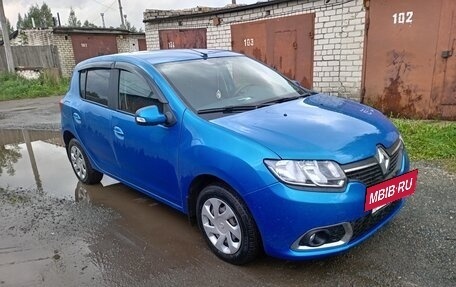 Renault Sandero II рестайлинг, 2015 год, 810 000 рублей, 3 фотография