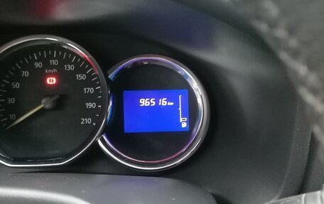 Renault Sandero II рестайлинг, 2015 год, 810 000 рублей, 10 фотография