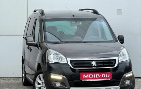 Peugeot Partner II рестайлинг 2, 2015 год, 939 999 рублей, 3 фотография