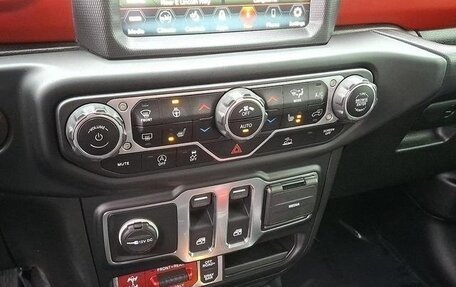 Jeep Wrangler, 2021 год, 4 210 000 рублей, 24 фотография