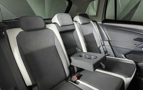 Volkswagen Tiguan II, 2019 год, 2 298 000 рублей, 15 фотография