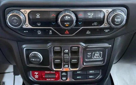 Jeep Wrangler, 2021 год, 4 541 000 рублей, 28 фотография