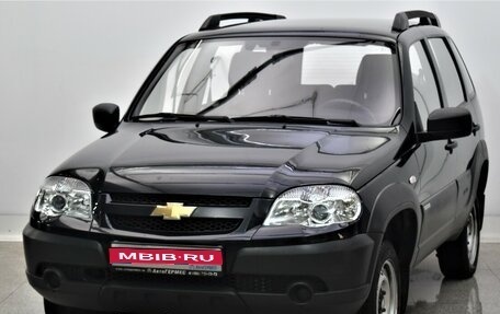 Chevrolet Niva I рестайлинг, 2015 год, 699 000 рублей, 1 фотография