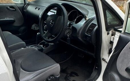 Honda Fit III, 2002 год, 380 000 рублей, 8 фотография