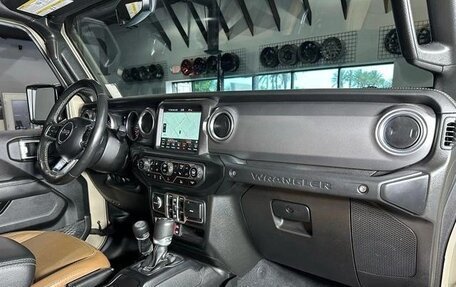 Jeep Wrangler, 2022 год, 5 750 000 рублей, 24 фотография