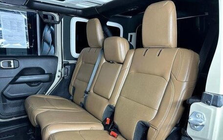 Jeep Wrangler, 2022 год, 5 750 000 рублей, 34 фотография