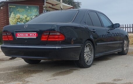 Mercedes-Benz E-Класс, 1999 год, 430 000 рублей, 3 фотография