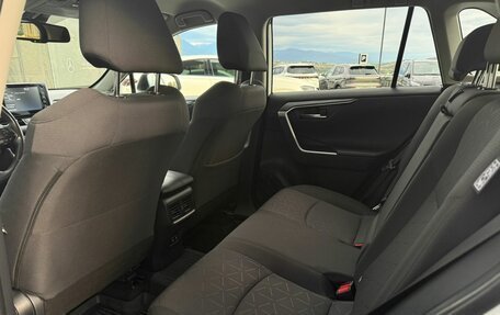 Toyota RAV4, 2021 год, 2 929 000 рублей, 11 фотография
