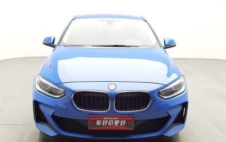 BMW 1 серия, 2022 год, 1 790 000 рублей, 3 фотография