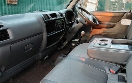 Mazda Bongo IV, 2007 год, 650 000 рублей, 7 фотография