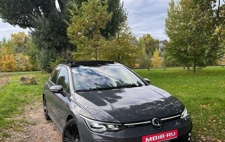 Volkswagen Golf VIII, 2021 год, 1 750 011 рублей, 1 фотография