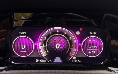 Volkswagen Golf VIII, 2021 год, 1 750 011 рублей, 13 фотография