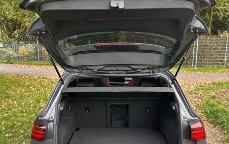 Volkswagen Golf VIII, 2021 год, 1 750 011 рублей, 10 фотография