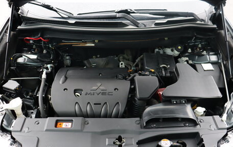 Mitsubishi Outlander III рестайлинг 3, 2021 год, 2 199 000 рублей, 25 фотография