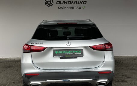 Mercedes-Benz GLA, 2020 год, 3 700 000 рублей, 4 фотография