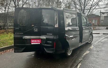 Honda Stepwgn IV, 2018 год, 2 600 000 рублей, 6 фотография