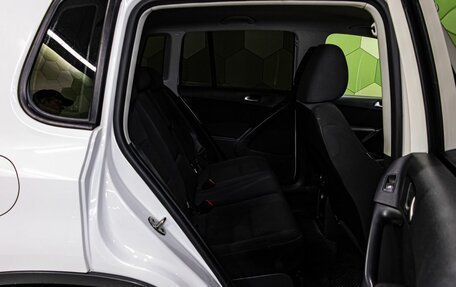 Volkswagen Tiguan I, 2011 год, 999 000 рублей, 13 фотография