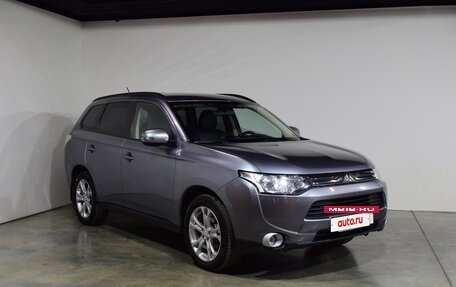 Mitsubishi Outlander III рестайлинг 3, 2012 год, 1 367 000 рублей, 3 фотография