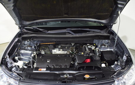 Mitsubishi Outlander III рестайлинг 3, 2012 год, 1 367 000 рублей, 10 фотография