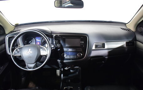 Mitsubishi Outlander III рестайлинг 3, 2012 год, 1 367 000 рублей, 16 фотография