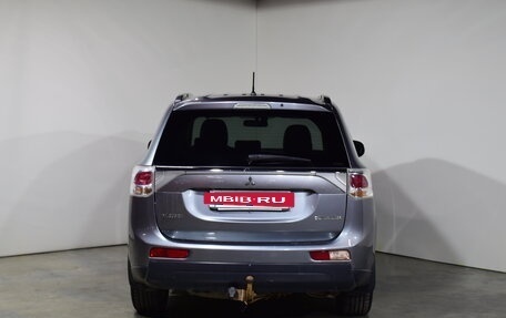 Mitsubishi Outlander III рестайлинг 3, 2012 год, 1 367 000 рублей, 9 фотография