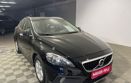 Volvo V40 Cross Country I, 2017 год, 1 963 000 рублей, 1 фотография