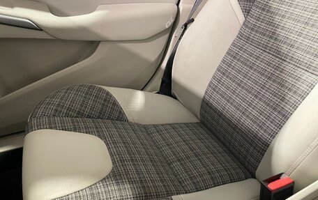 Volvo V40 Cross Country I, 2017 год, 1 963 000 рублей, 14 фотография