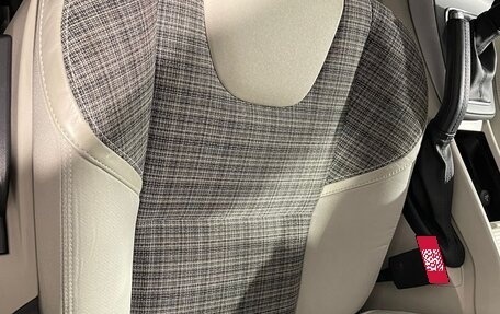 Volvo V40 Cross Country I, 2017 год, 1 963 000 рублей, 12 фотография