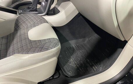 Volvo V40 Cross Country I, 2017 год, 1 963 000 рублей, 20 фотография