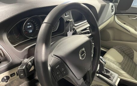 Volvo V40 Cross Country I, 2017 год, 1 963 000 рублей, 36 фотография