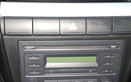 Volkswagen Fox, 2005 год, 480 000 рублей, 12 фотография