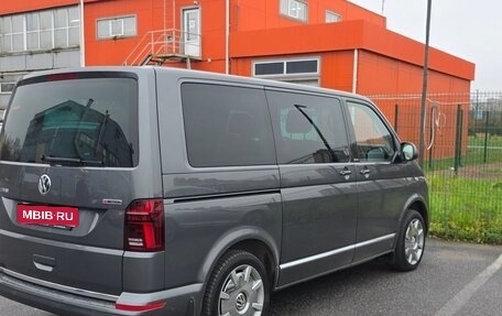Volkswagen Multivan T6 рестайлинг, 2020 год, 5 500 000 рублей, 1 фотография
