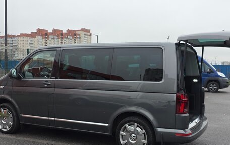 Volkswagen Multivan T6 рестайлинг, 2020 год, 5 500 000 рублей, 3 фотография