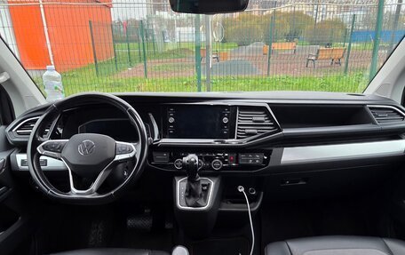 Volkswagen Multivan T6 рестайлинг, 2020 год, 5 500 000 рублей, 5 фотография