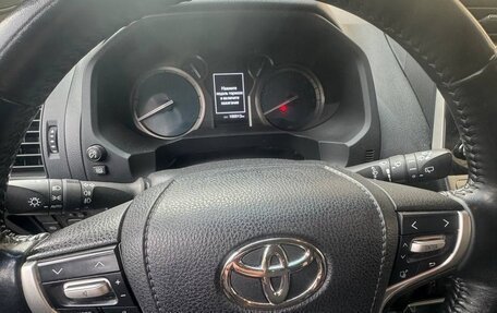 Toyota Land Cruiser Prado 150 рестайлинг 2, 2021 год, 4 800 000 рублей, 3 фотография