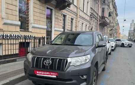 Toyota Land Cruiser Prado 150 рестайлинг 2, 2021 год, 4 800 000 рублей, 9 фотография