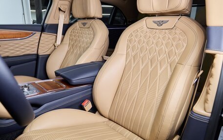 Bentley Flying Spur, 2022 год, 27 900 000 рублей, 18 фотография