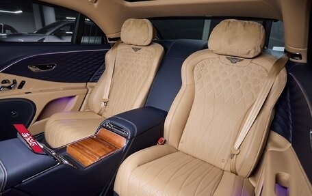 Bentley Flying Spur, 2022 год, 27 900 000 рублей, 19 фотография