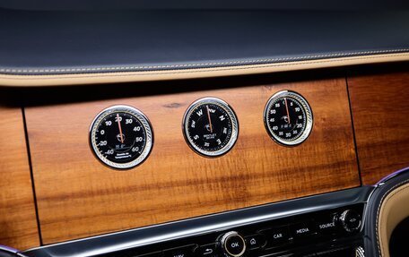 Bentley Flying Spur, 2022 год, 27 900 000 рублей, 34 фотография