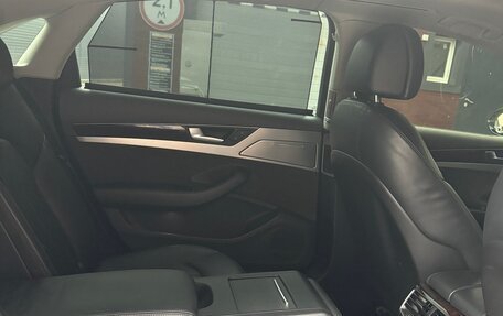 Audi A8, 2013 год, 1 850 000 рублей, 12 фотография