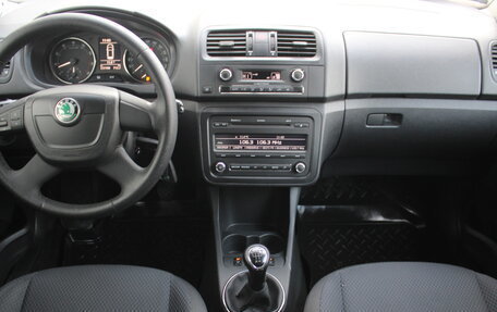 Skoda Fabia II, 2011 год, 570 000 рублей, 17 фотография