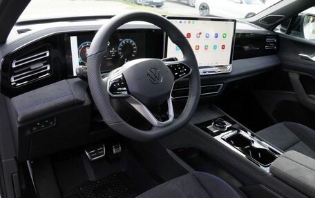 Volkswagen Tiguan, 2025 год, 4 950 000 рублей, 5 фотография