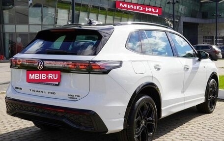 Volkswagen Tiguan, 2025 год, 4 950 000 рублей, 2 фотография