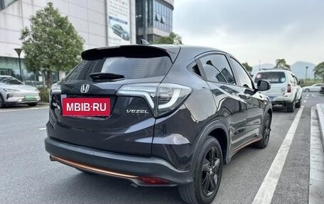 Honda Vezel, 2022 год, 1 300 000 рублей, 4 фотография